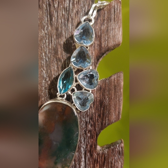 Heliotrope Bloodstone Heart Statement Necklace - Picture 4 of 9